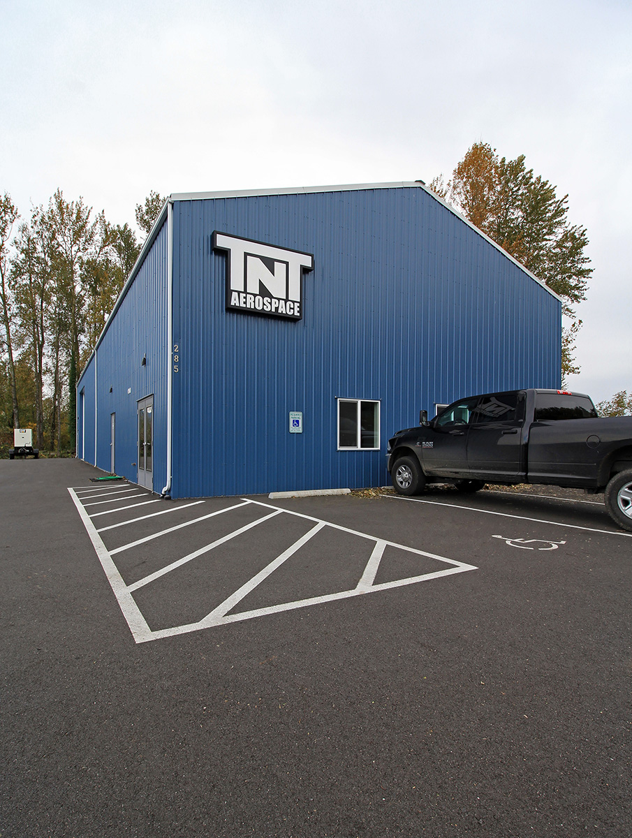 TNT Aerospace - pole framed building